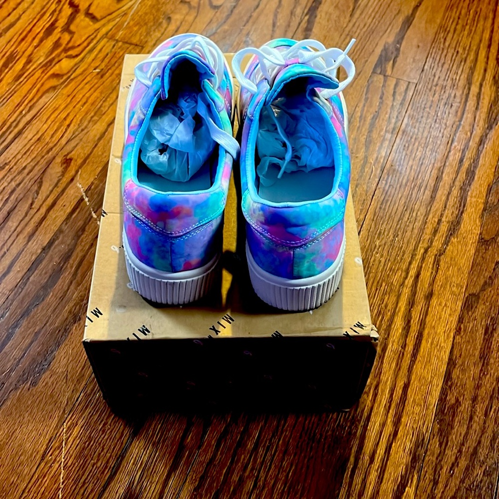 Mix it No. 6
Bright Multi Color Splashed Tie Dye Wedge Sneakers
Size 8.5 - Picture 3 of 3